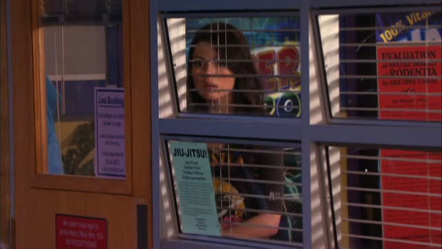 File:Seddie kiss 15.jpg