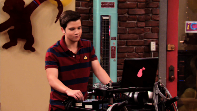 File:IHaI-CreddieScreencaps-31.png