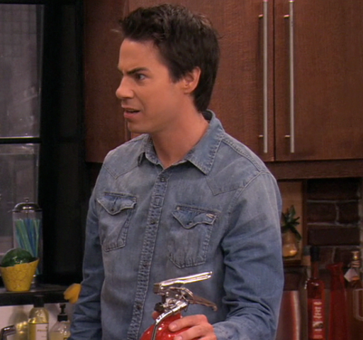 File:Spencer iOMG.png