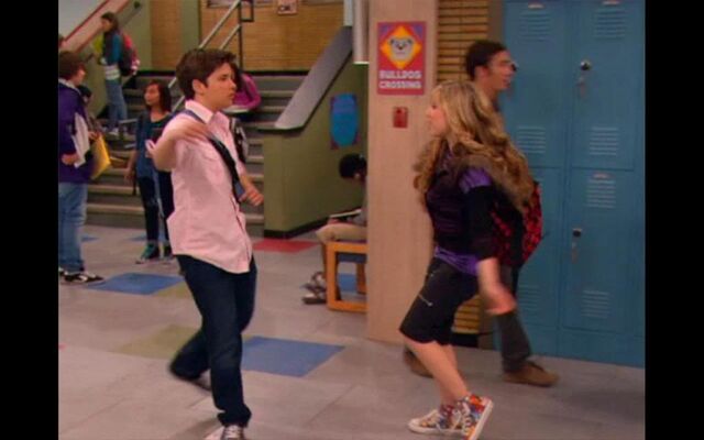 File:Hallway4.jpg