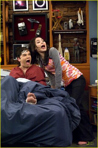 Arquivo:Icarly-saved-life-stills-01.jpg