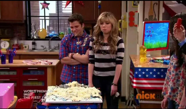 File:Seddieimtflcakeexplosion1.jpg