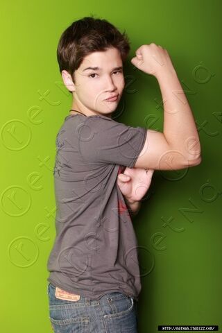 File:Nathan kress cukey.jpg
