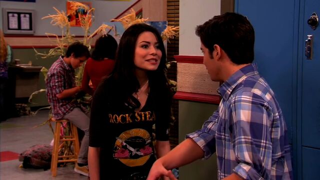 File:ICarly.S04E10.iOMG-HD.480p.Web-DL.x264-mSD.mkv 000987391.jpg
