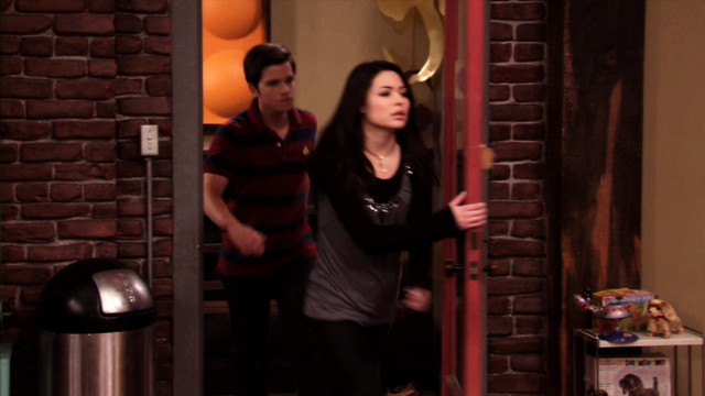 File:IHaI-CreddieScreencaps-47.png