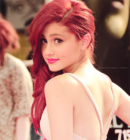 File:Gorgeous ;.png