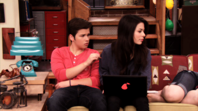 File:IHaI-CreddieScreencaps-06.png