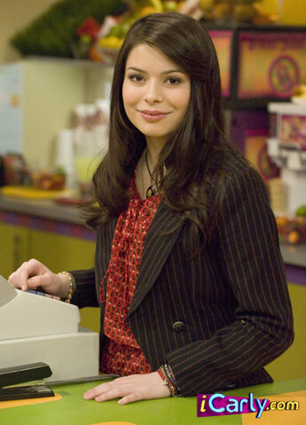 File:Carly Smoothie.jpg