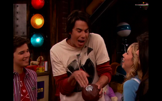 File:S3320x240-4.png