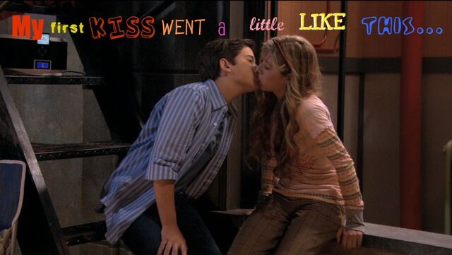 File:Their first kiss.jpg