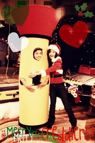 File:CreddieiChristmas.jpg