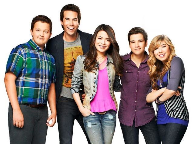 File:ICarly Season 4 cast.jpg