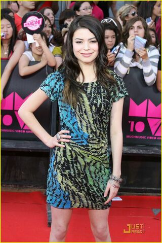 File:Miranda-cosgrove-mmva-roundup-10.jpg