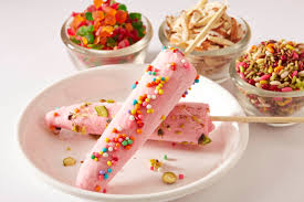 Strawberry kulfi