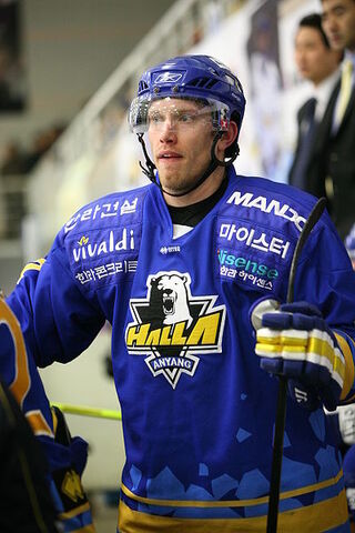 File:Jon Awe.jpg