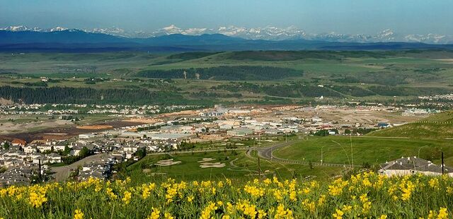 File:Cochrane, Alberta.jpg