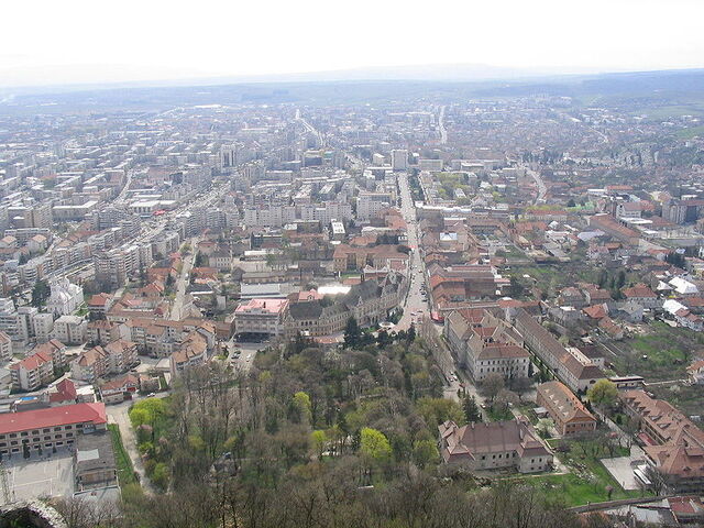 File:Deva, Romania.jpg