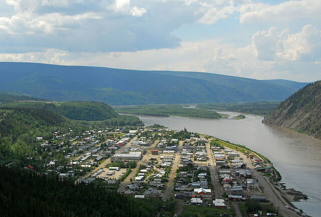 File:Dawson City.jpg