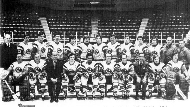 File:71-72ProRed.jpg