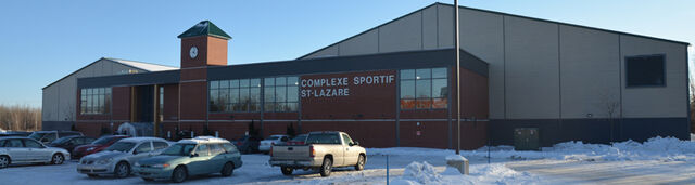 File:Complexe Sportif St-Lazare.jpg