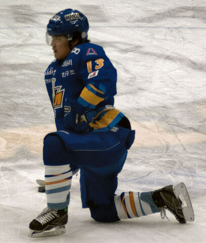 File:Baek Min-Chulpregame.jpg