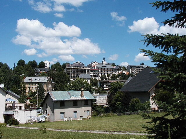 File:Villard-de-Lans.jpg
