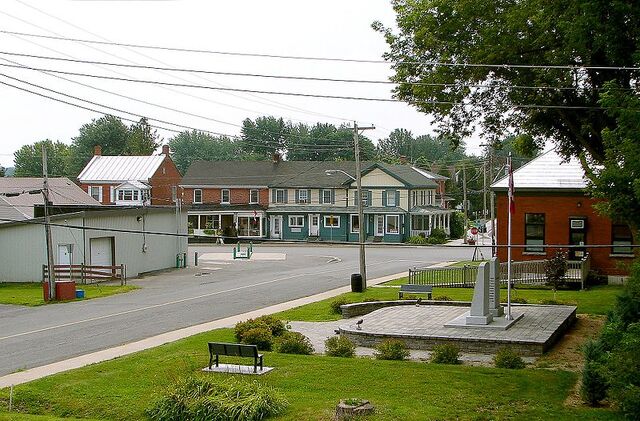 File:Lancaster, Ontario.jpg