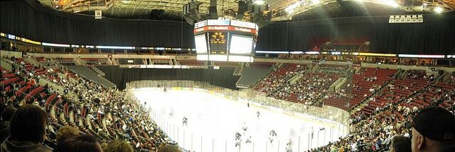 File:Keyarena-hockey.jpg