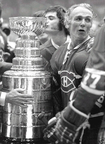 File:HRichardStnCup.jpg