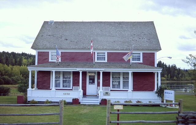 File:100 Mile House Museum.jpg