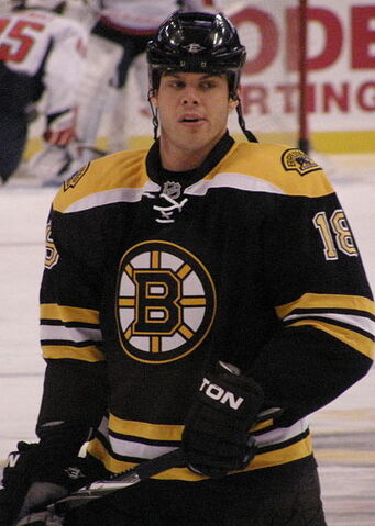 File:Nathan Horton Bruins.jpg