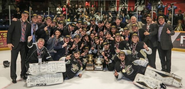 File:2016 DHC champs Trenton Golden Hawks.jpg