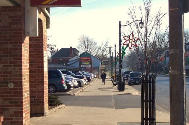 File:Beamsville, Ontario.jpg
