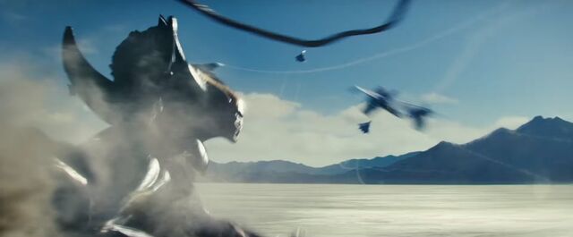 File:Alien-queen-takes-out-a-fighter-jet-52.jpg