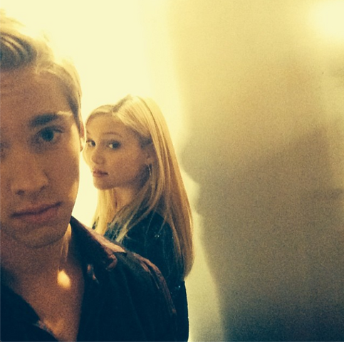 File:Austin and Olivia Twin Shoot.png