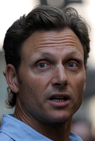 ファイル:Tony Goldwyn.jpg