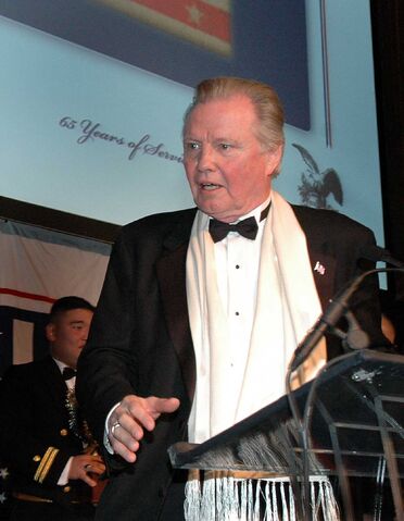 ファイル:Jon Voight.jpg