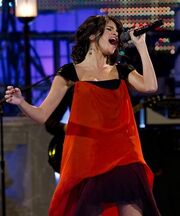 Gavrina performing
