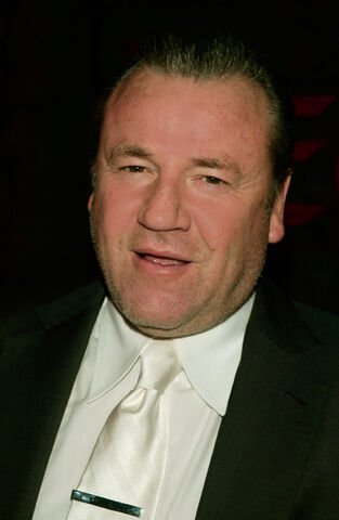 File:Ray Winstone.jpg