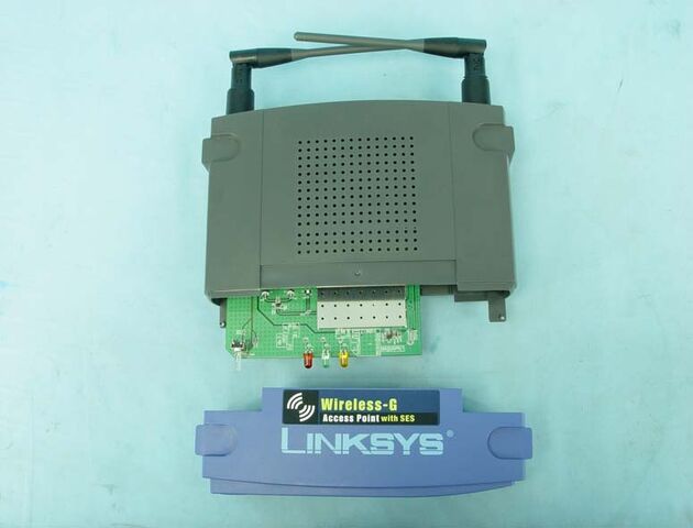 File:Linksys WAP54G v3.0 FCCe.jpg