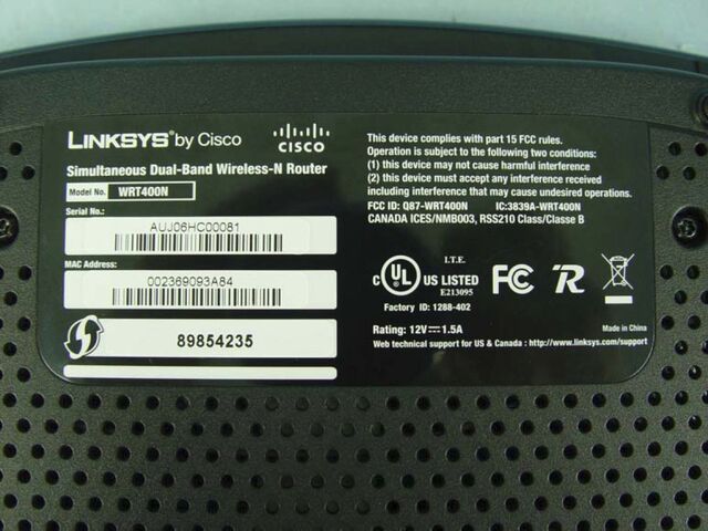 File:Linksys WRT400N v1.0 FCCd.jpg