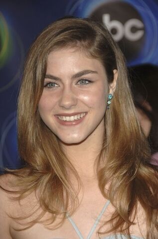 File:Caitlin Wachs.jpg