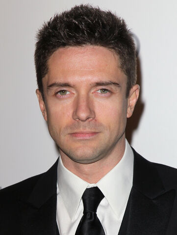 File:Tophergrace .jpg