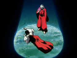 奈落从桔梗夺取四魂之玉.png