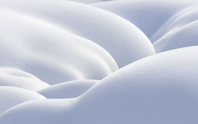 File:Snow.jpg