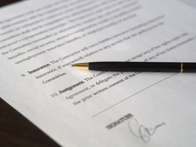 File:Business-962358 1920.jpg