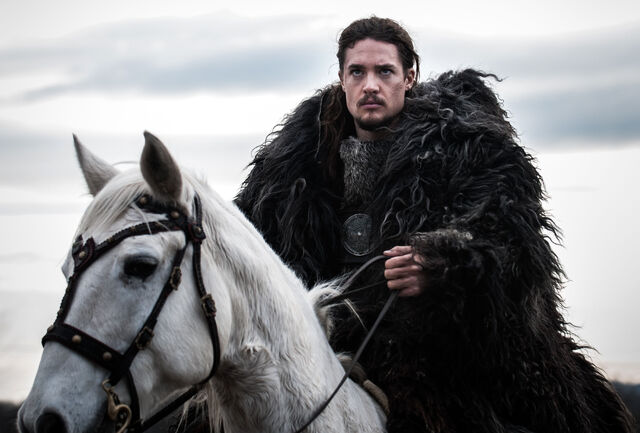 File:The-last-kingdom-alexander-dreymon-01.jpg