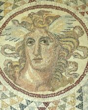 Mosaico di Medusa.jpg