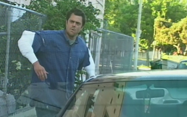 File:Broken arm guy.png