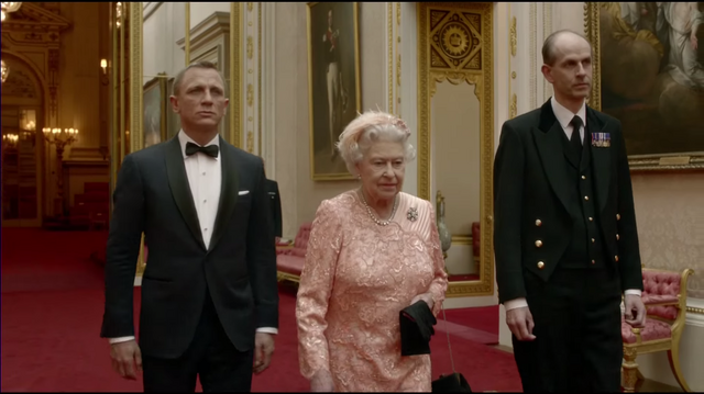 File:Bond with Queen.png